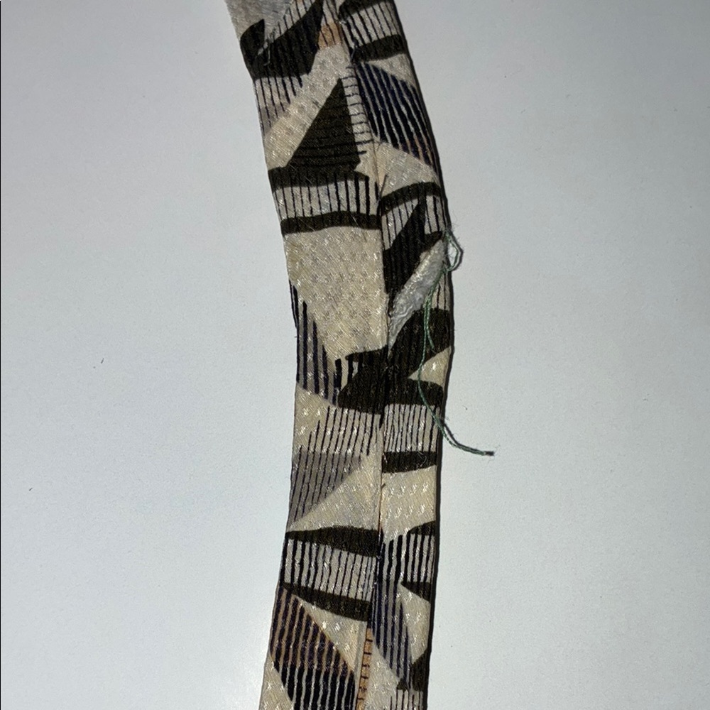100% Silk Geometric Patterned Tie - image 3